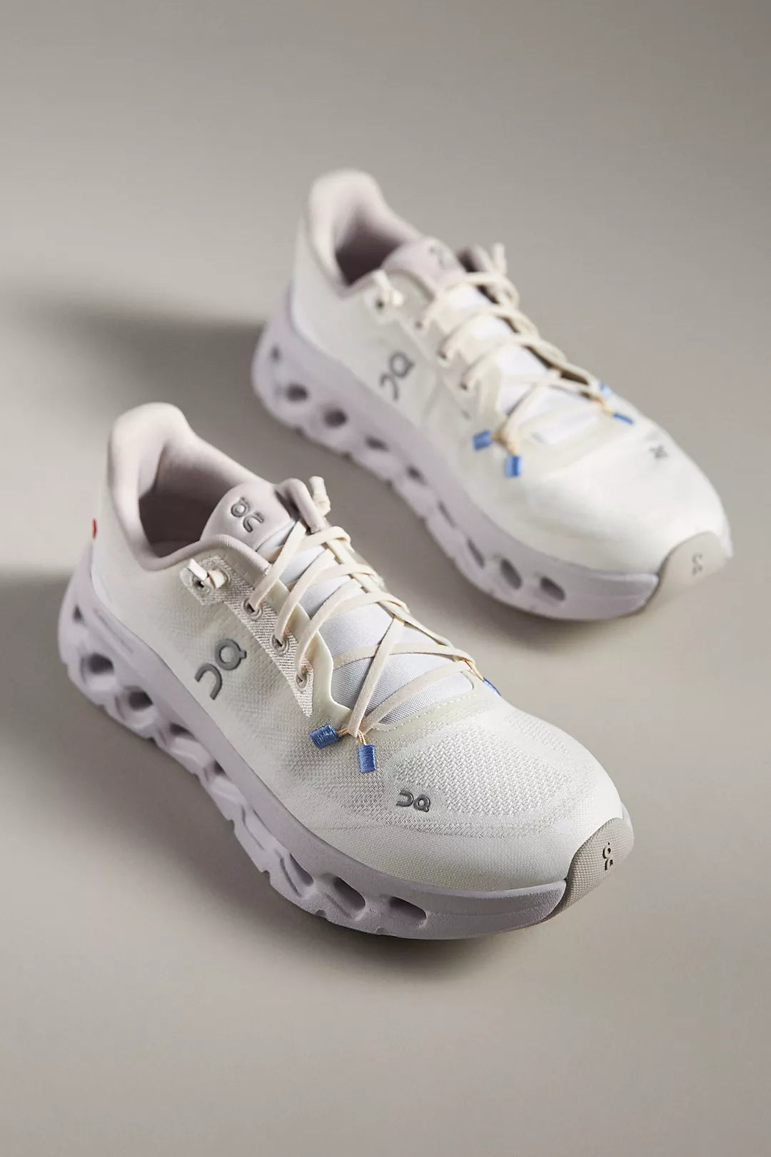 CLOUDTILT WOMEN SAND/LAVENDAR Waterproof Hiking Boot Design  