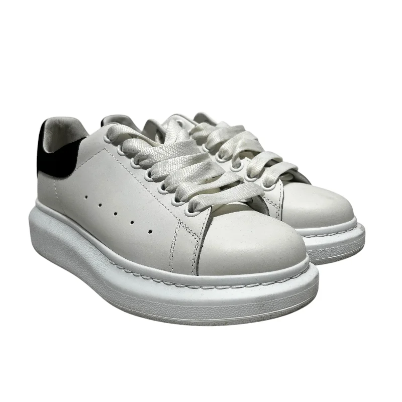 Alexander McQueen/Low-Sneakers/EU 38/WHT/Oversized Sneaker Camouflage Print Boot Style  