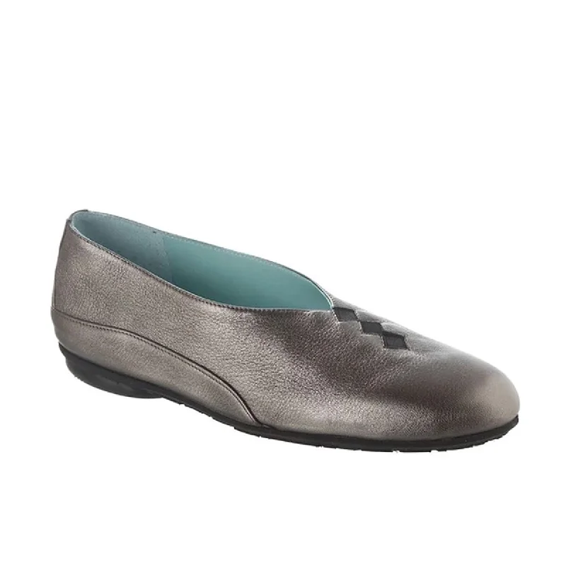 7410 Grace Striped Shoe Style  