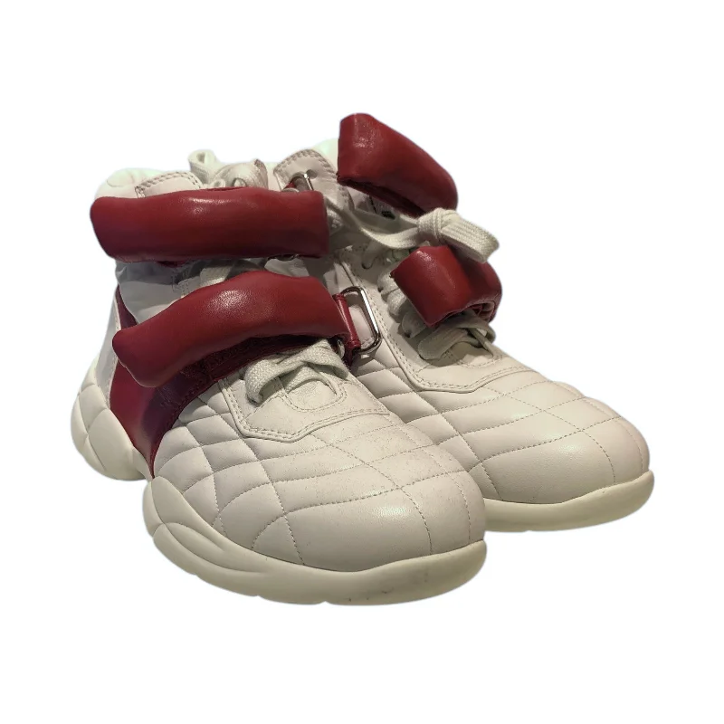 MIU MIU/Hi-Sneakers/EU 39/Leather/WHT/QUILTED STRAP SNEAKER Monochromatic Shoe Look  