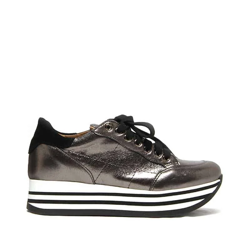STELLA SNEAKER Bespoke Shoe Aesthetic 