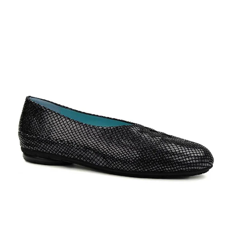 7410 Grace Art Deco - Inspired Shoe Look  