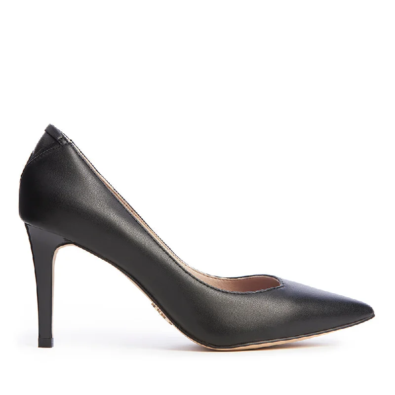 Frida Pointed Toe Pump in Black from Veerah Comfortable Derby Style  
