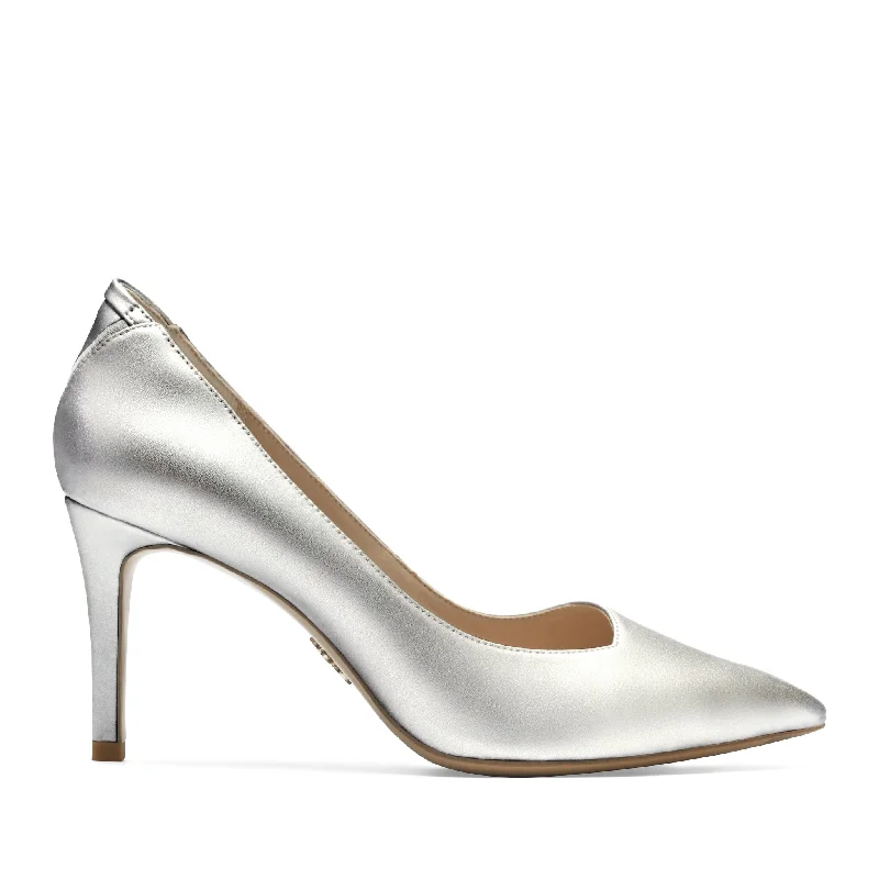 Frida Pointed Toe Pump in Starry Silver from Veerah Vintage Oxford Appeal 