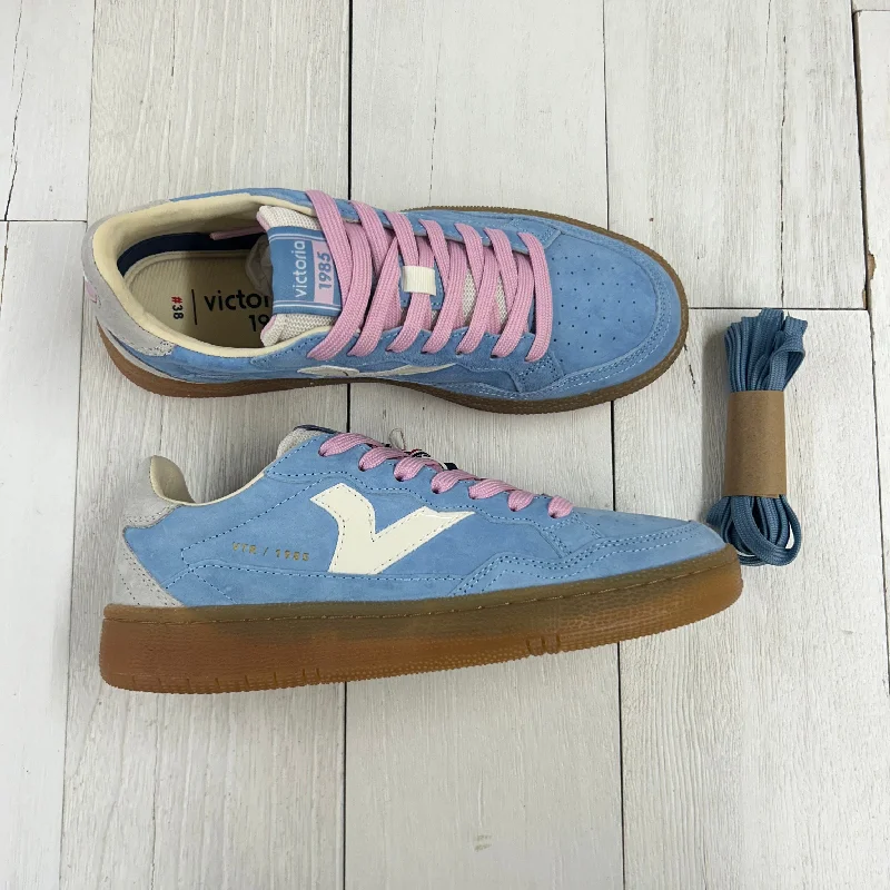 Victoria Smash Sneaker Metallic Trim Shoe Design  