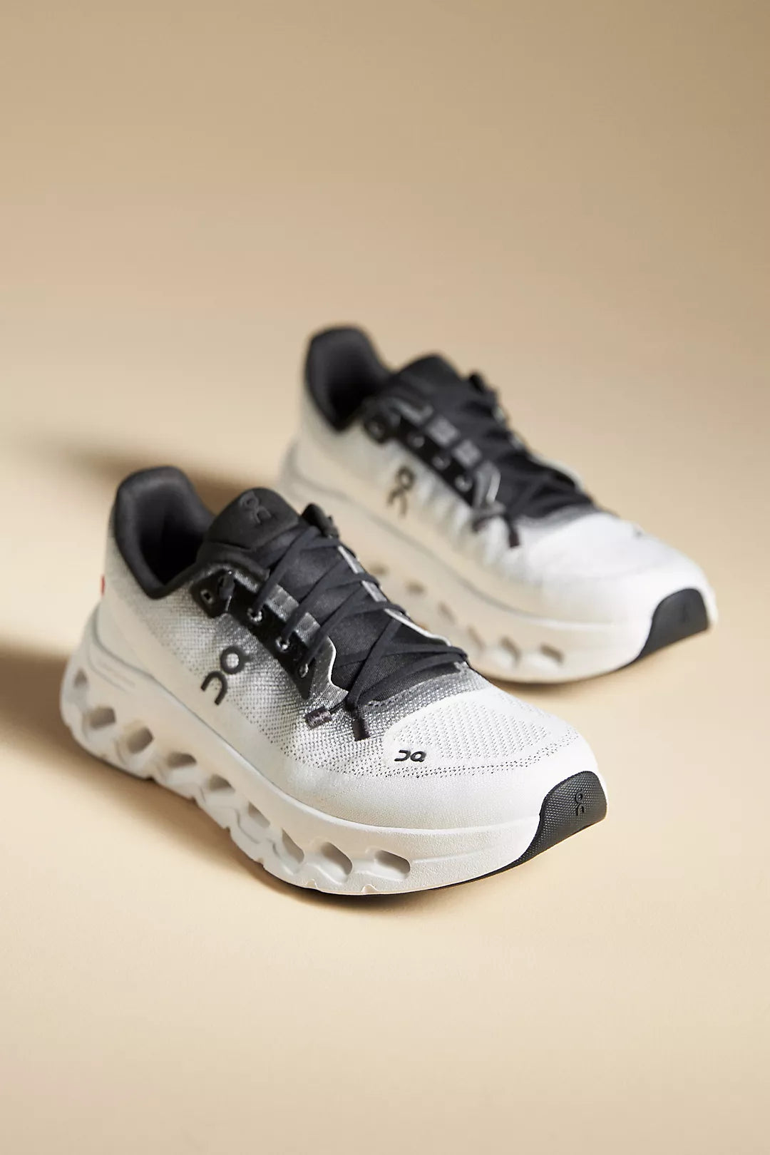 CLOUDTILT WOMEN BLACK/IVORY Bespoke Shoe Aesthetic 