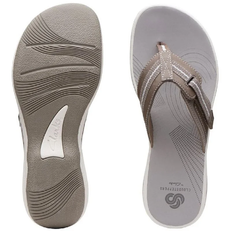 Cloudsteppers by Clarks Womens Brinkley Jazzh Adjustable Flip-Flops Checkered Shoe Pattern Look  