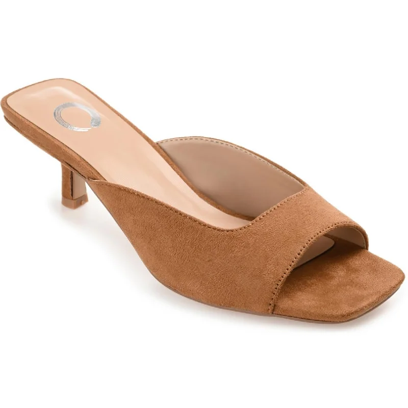 Journee Collection Womens Larna Square Toe Slip On Heels Desert Boot Utility Style  