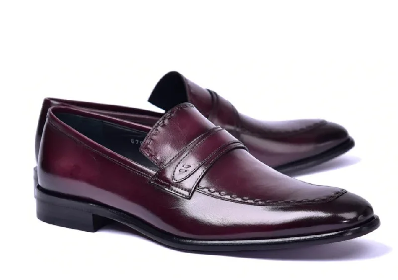 Style: 6797-Burgundy Mod Oxford Design  