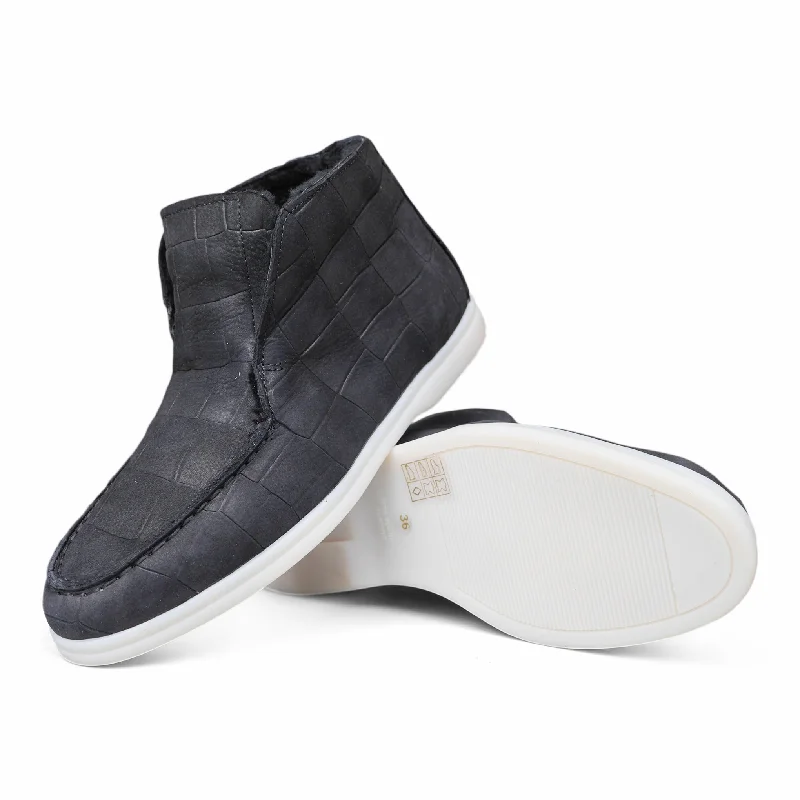 1020 - Black Croc Faux Fur Camouflage Print Boot Style  