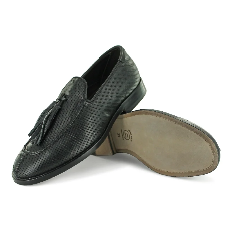 16/721 - Black Tassle Loafer Checkered Shoe Pattern Look  