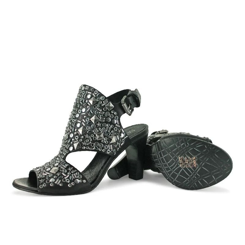 567H3 - Graphite Elastic - Sided Chelsea Look  