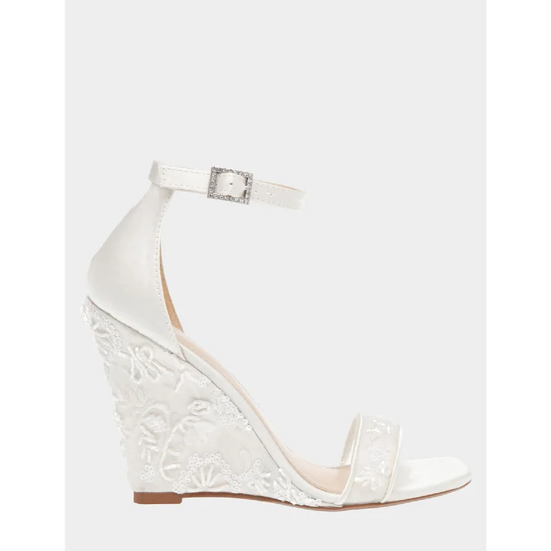 Ivan Ivory Edwardian Shoe Look  