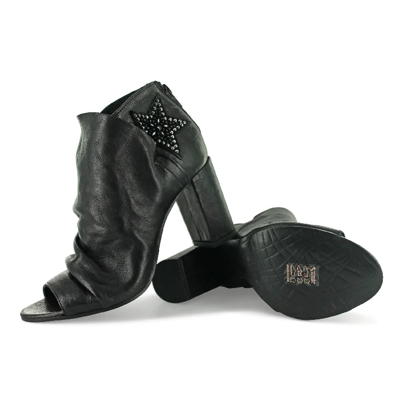 LUNAX10 - Peep Toe Skateboarding Sneaker Style  