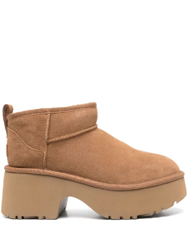 Ugg Australia Women's Boots Leather Driving Shoe Style  