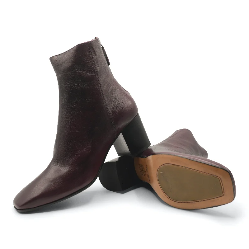 VW12B - Soft Nappa Aubergine Side Zip Quick - Dry Hiking Shoe Style   