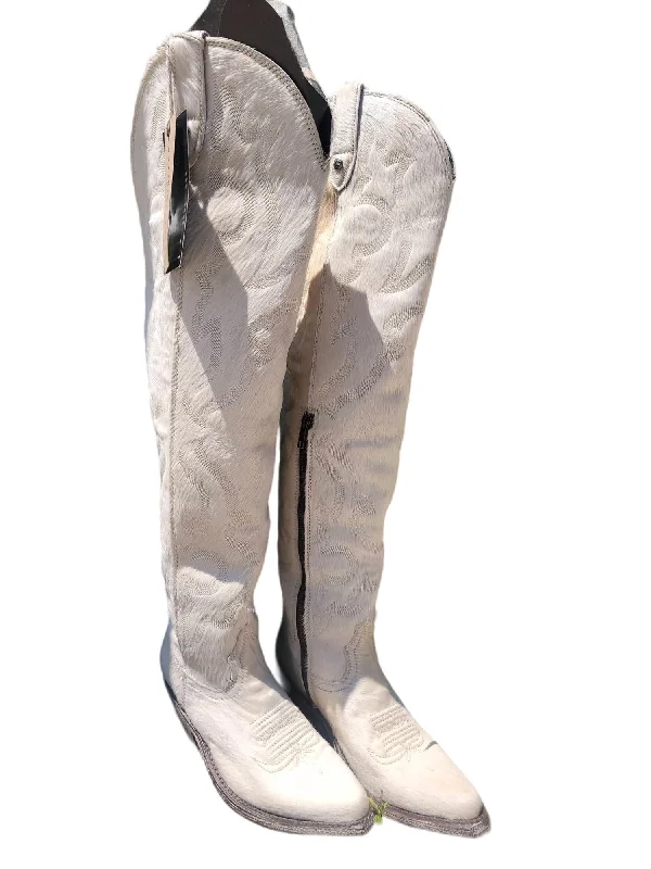 Women's Paige Boot In Perla Inflatable Shoe Look 
